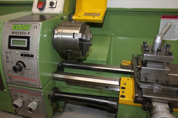 Warco WM250V-F  Variable Speed 240 v Metal turning Lathe And Accessories