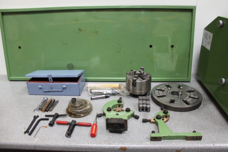 Warco WM250V-F  Variable Speed 240 v Metal turning Lathe And Accessories